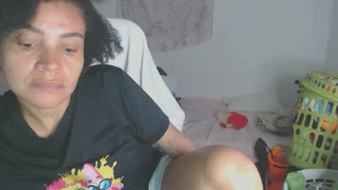 Snapshot of shayna_cute chatting on December 18, 2025, 2:06 am Shayna online show from December 18, 2025, 2:06 am