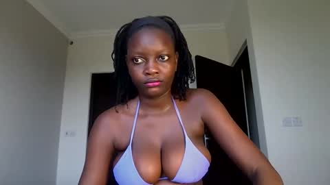 Snapshot of shayne_akinyi chatting on October 5, 2025, 4:44 am Shayne online show from October 5, 2025, 4:44 am