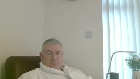 she52 online show from December 7, 2024, 8:44 am