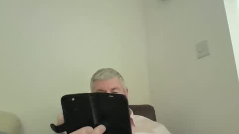 Snapshot of she52 chatting on January 15, 2026, 1:59 pm she52 online show from January 15, 2026, 1:59 pm