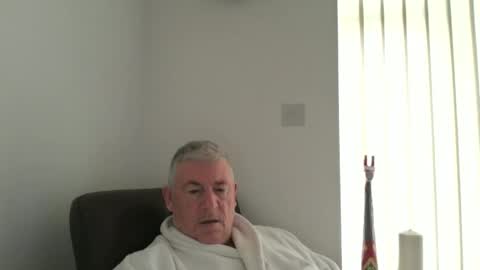 Snapshot of she52 chatting on February 8, 2026, 10:18 am she52 online show from February 8, 2026, 10:18 am