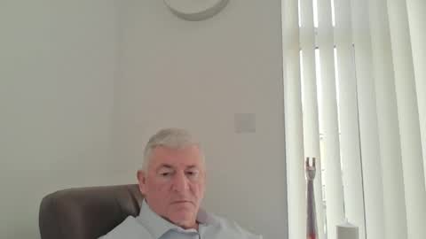 Snapshot of she52 chatting on February 23, 2026, 11:51 am she52 online show from February 23, 2026, 11:51 am