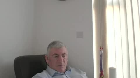 Snapshot of she52 chatting on March 3, 2026, 1:28 pm she52 online show from March 3, 2026, 1:28 pm