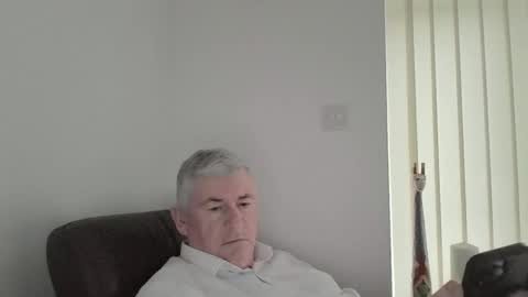 Snapshot of she52 chatting on March 6, 2026, 3:30 pm she52 online show from March 6, 2026, 3:30 pm