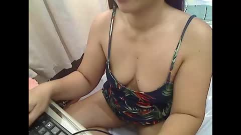 Snapshot of shebomb488504 chatting on November 22, 2025, 11:48 pm jane online show from November 22, 2025, 11:48 pm