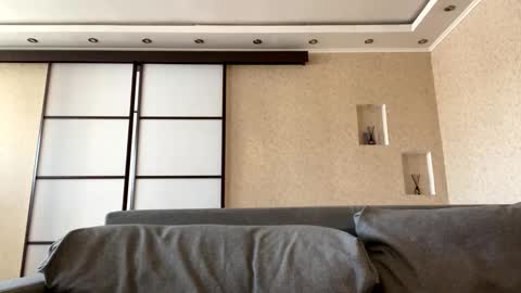 sheenaa_ online show from March 12, 2025, 6:51 am