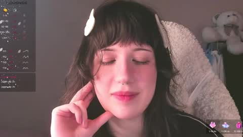 Snapshot of sheeny_shy chatting on November 30, 2025, 1:09 am Chiara online show from November 30, 2025, 1:09 am