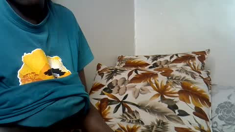 shees_sweet online show from July 8, 2026, 9:52 pm