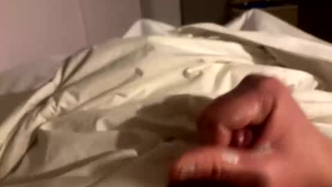 sheesh54321 online show from November 6, 2025, 9:43 am