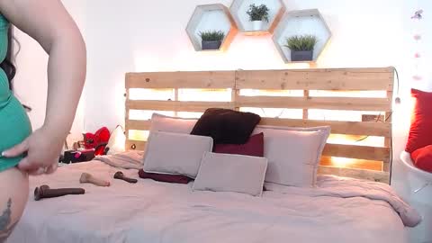 Sheila Reeves online show from December 2, 2024, 2:52 pm