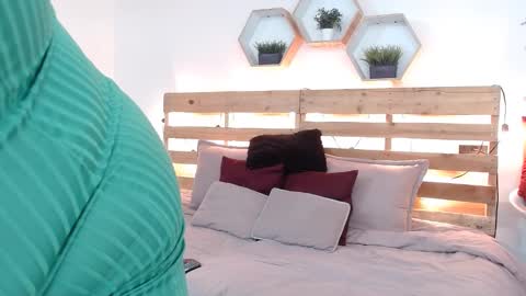 Sheila Reeves online show from December 18, 2024, 8:14 pm