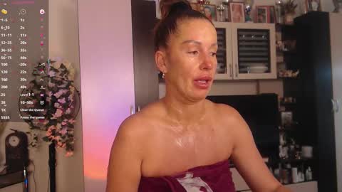 Sheila GMT 2 Tuesday Wednesday Friday Saturday Sunday- 8  5  online show from October 22, 2025, 5:08 am