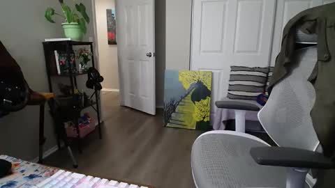 sheilyn_smith online show from October 28, 2025, 2:59 am