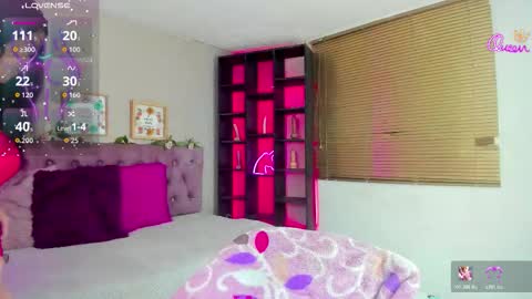 Snapshot of shelby_carson chatting on February 10, 2026, 1:04 pm Shelby cute online show from February 10, 2026, 1:04 pm