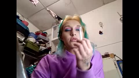 Shelby holes online show from March 12, 2025, 5:57 am