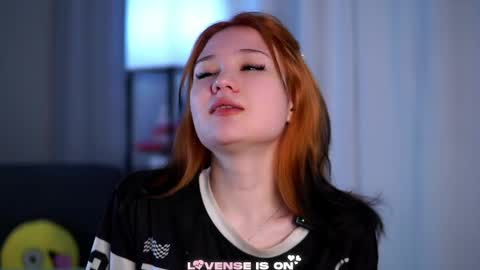 Lina online show from April 8, 2026, 2:28 pm