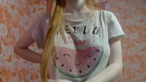 Snapshot of shelikessoymilk chatting on January 16, 2026, 9:30 pm Erika online show from January 16, 2026, 9:30 pm