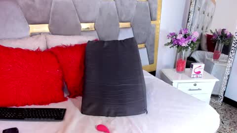 Snapshot of shellbydior chatting on March 9, 2025, 4:44 pm shellbydior online show from March 9, 2025, 4:44 pm
