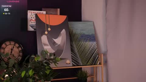 Snapshot of shelleyborom chatting on October 6, 2025, 3:59 am Sofia online show from October 6, 2025, 3:59 am