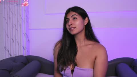 Snapshot of shelleymorell chatting on February 4, 2025, 12:33 pm Transmission schedule Monday - Friday 715 am to 200 pm time Colombia online show from February 4, 2025, 12:33 pm