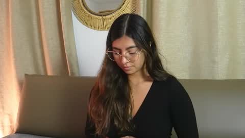  Transmission schedule Monday - Friday 715 am to 200 pm time Colombia  online show from November 20, 2025, 12:16 pm