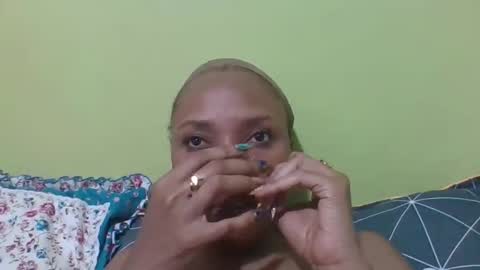 shellymadonna online show from February 15, 2026, 8:02 am