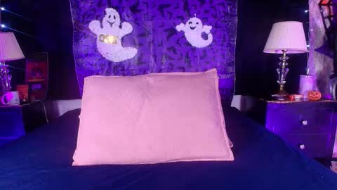 Snapshot of shelsy_loreds chatting on October 10, 2025, 11:53 am Shelsy online show from October 10, 2025, 11:53 am