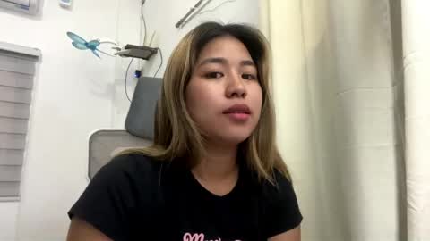 Snapshot of shenikamungia chatting on May 8, 2026, 12:38 am Sammy online show from May 8, 2026, 12:38 am