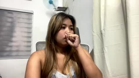 Snapshot of shenikamungia chatting on May 10, 2026, 2:06 am Sammy online show from May 10, 2026, 2:06 am