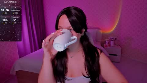 Snapshot of sherill_brill chatting on October 15, 2025, 3:12 pm Sheril online show from October 15, 2025, 3:12 pm