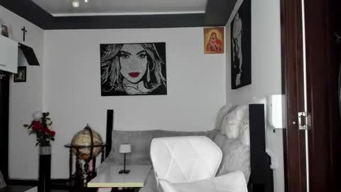 Snapshot of sherlylov chatting on October 23, 2025, 4:17 pm Edaline online show from October 23, 2025, 4:17 pm