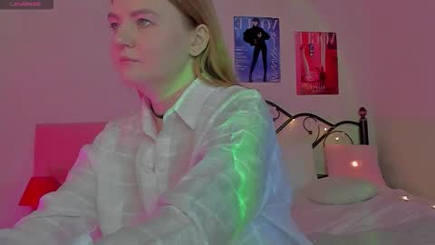 Snapshot of sherritate chatting on January 6, 2026, 1:31 am Sherri online show from January 6, 2026, 1:31 am