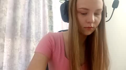 Snapshot of sherrylkeep chatting on November 29, 2025, 6:16 am Lisa online show from November 29, 2025, 6:16 am