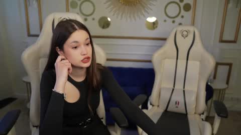 Snapshot of sheryl_elegance chatting on March 6, 2025, 11:47 am Sheryl online show from March 6, 2025, 11:47 am