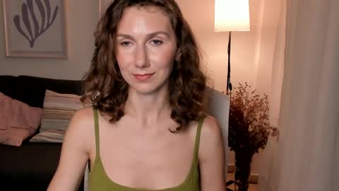 Snapshot of shesleepsnaked chatting on January 20, 2025, 7:04 pm shesleepsnaked online show from January 20, 2025, 7:04 pm