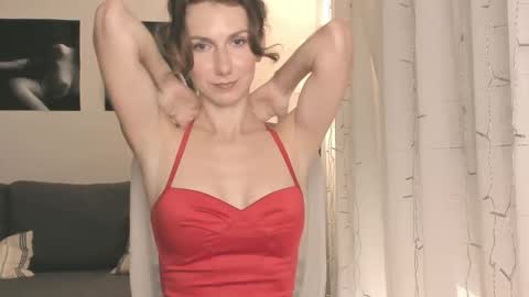 Snapshot of shesleepsnaked chatting on November 15, 2025, 3:52 pm shesleepsnaked online show from November 15, 2025, 3:52 pm