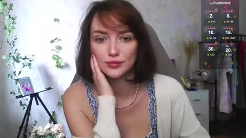 Vanessa online show from October 8, 2025, 9:29 am