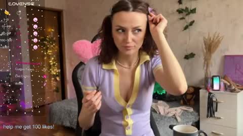 Snapshot of sheslike_firstlove chatting on April 4, 2026, 7:50 am Vanessa online show from April 4, 2026, 7:50 am