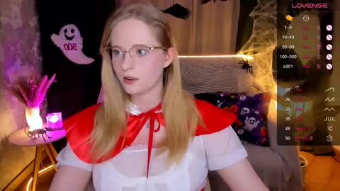 Hello guys my name is Aemilia online show from October 29, 2025, 6:26 am