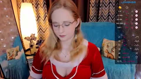 Hello guys my name is Aemilia online show from December 19, 2025, 8:21 am