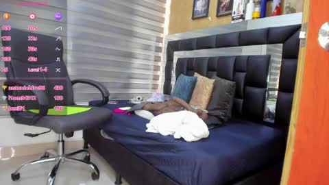 Snapshot of sheyla__ebony chatting on April 9, 2026, 10:37 pm sheyla__ebony online show from April 9, 2026, 10:37 pm