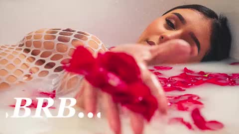 Sheyla Bakerr  online show from February 9, 2025, 1:56 pm