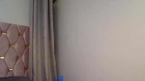 Snapshot of shillah024 chatting on December 18, 2025, 7:09 pm Shilla online show from December 18, 2025, 7:09 pm