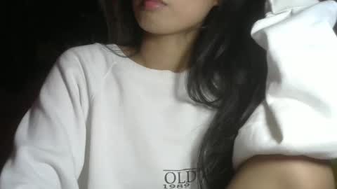 Snapshot of shimmering_kate chatting on December 9, 2024, 4:05 pm shimmering_kate online show from December 9, 2024, 4:05 pm