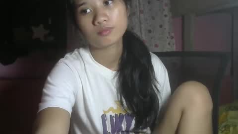 Snapshot of shimmering_kate chatting on December 14, 2024, 2:12 am shimmering_kate online show from December 14, 2024, 2:12 am