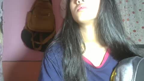 Snapshot of shimmering_kate chatting on December 21, 2024, 8:43 pm shimmering_kate online show from December 21, 2024, 8:43 pm