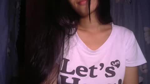 Snapshot of shimmering_kate chatting on January 26, 2025, 9:51 pm shimmering_kate online show from January 26, 2025, 9:51 pm