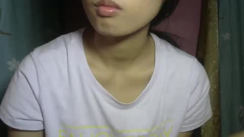 Snapshot of shimmering_kate chatting on February 16, 2025, 11:48 pm shimmering_kate online show from February 16, 2025, 11:48 pm