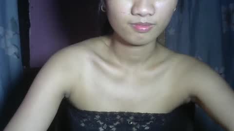 Snapshot of shimmering_kate chatting on February 26, 2025, 2:48 am shimmering_kate online show from February 26, 2025, 2:48 am