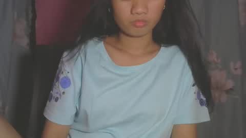 Snapshot of shimmering_kate chatting on March 1, 2025, 2:02 pm shimmering_kate online show from March 1, 2025, 2:02 pm